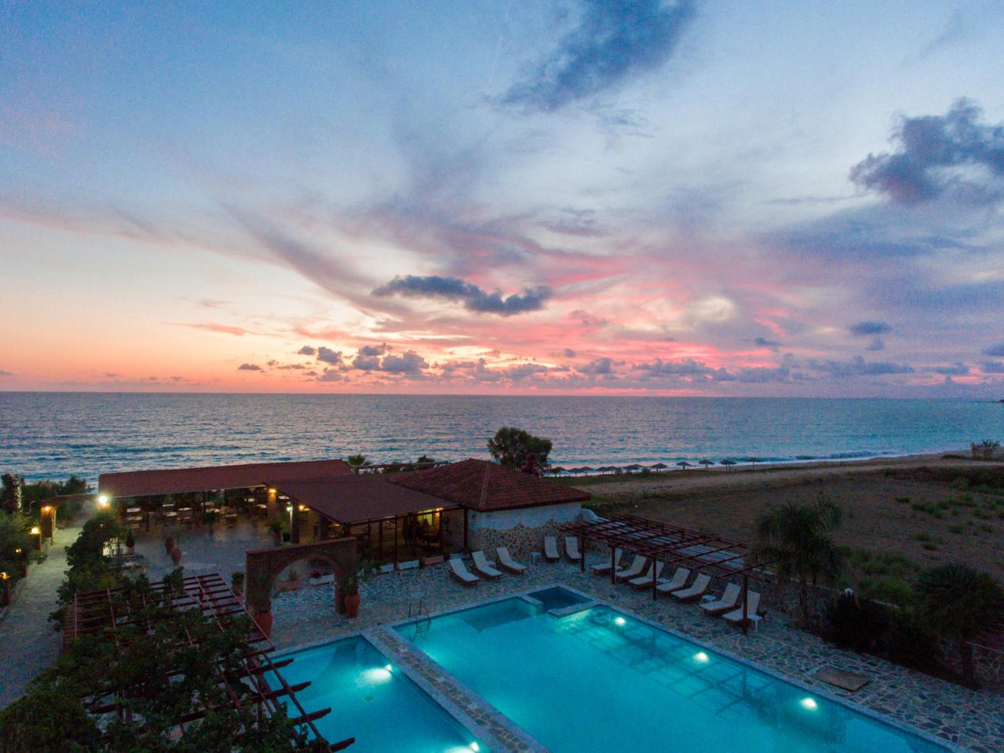 Poseidon Beach Hotel 카스트로시키아 외부 사진