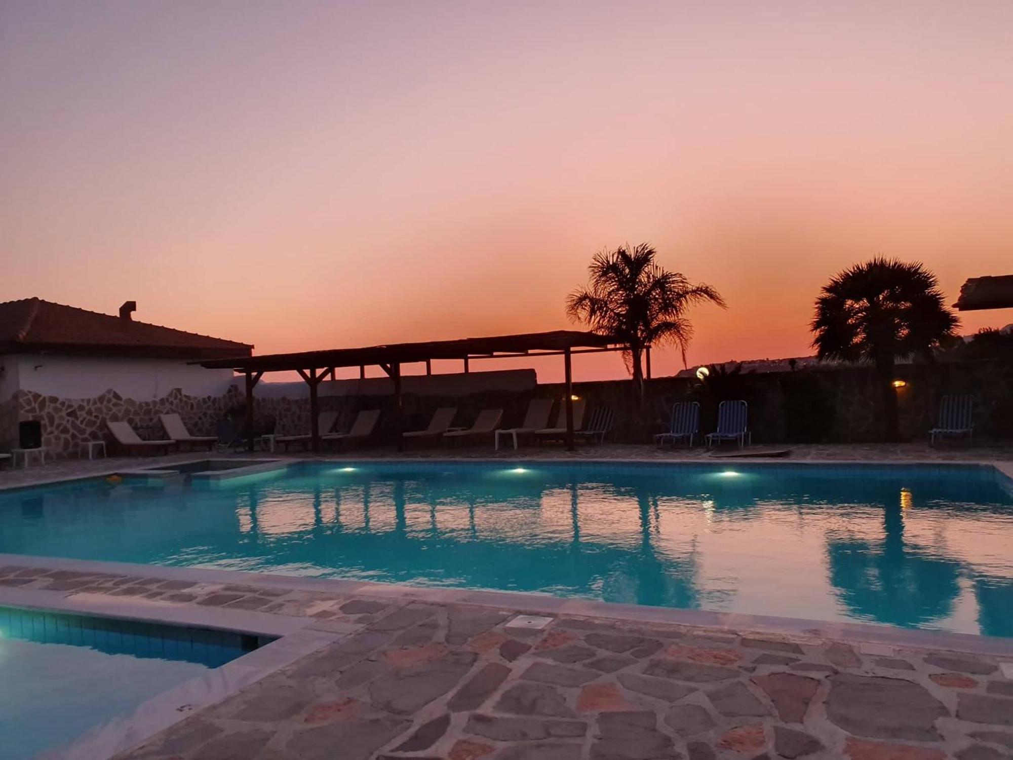 Poseidon Beach Hotel 카스트로시키아 외부 사진